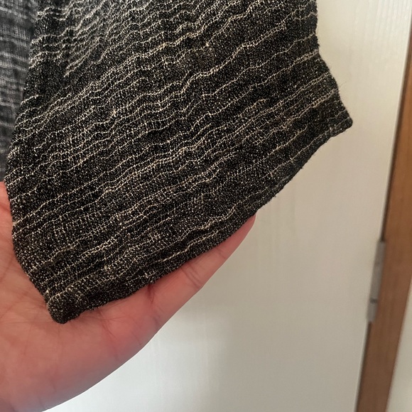 Eileen Fisher Linen Gauze Strata Top Size Medium - Picture 6 of 6